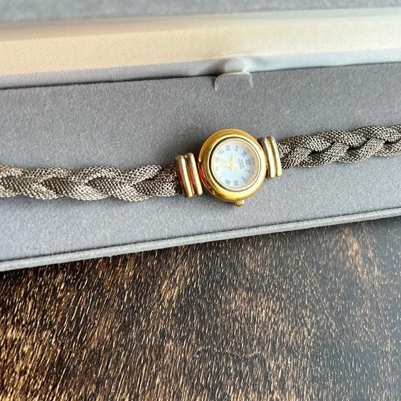 Anne Klein watch - Picture 2 of 4